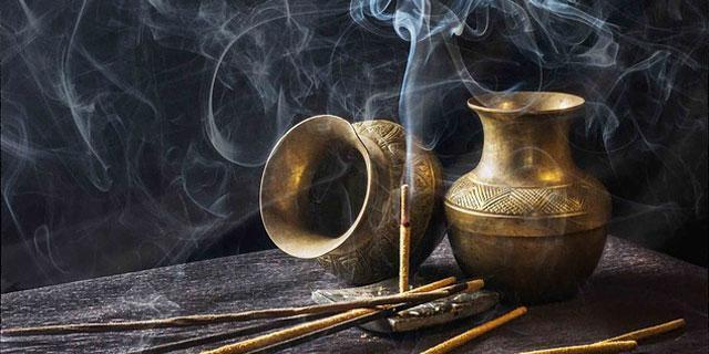 Benefits Of Sandalwood Incense and Essential Oils