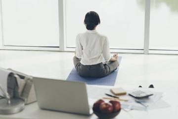 How Meditation Can Keep Anxiety at Bay
